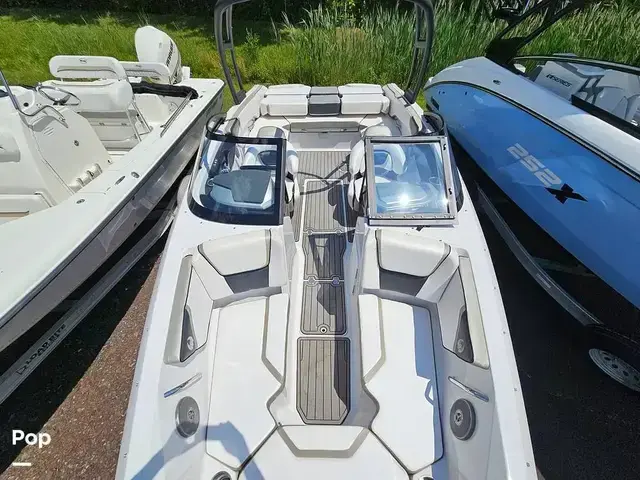 Scarab Boats 215 HO Impulse