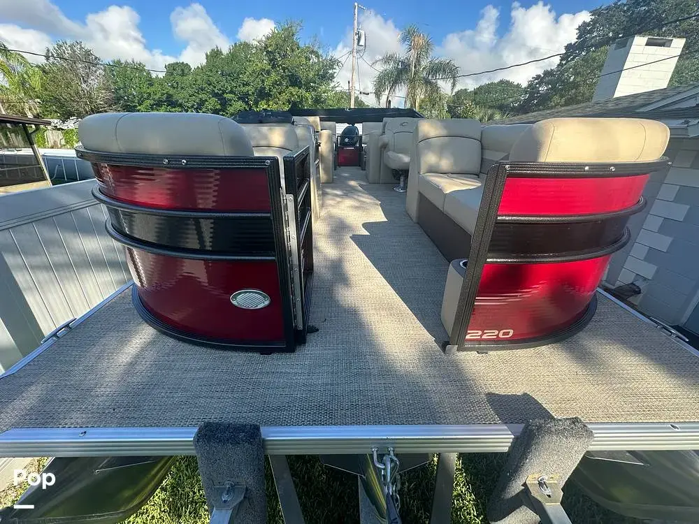 2022 Bimini classic lx 220 slrc