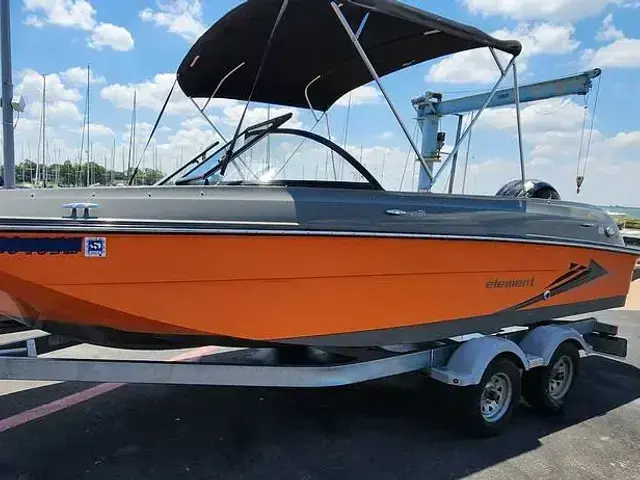 Bayliner Element E21