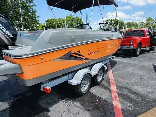 Bayliner Element E21