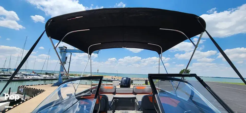 2019 Bayliner element e21