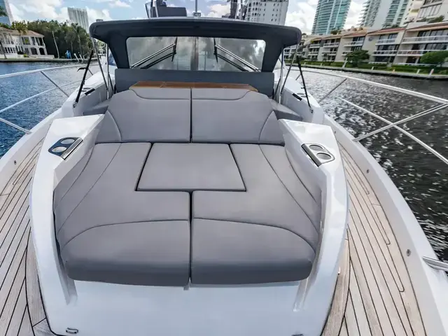 Sunseeker Manhattan 68