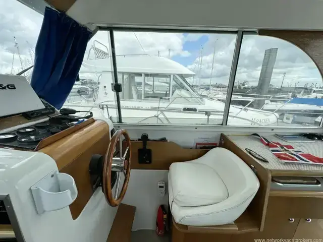 Beneteau Antares 760