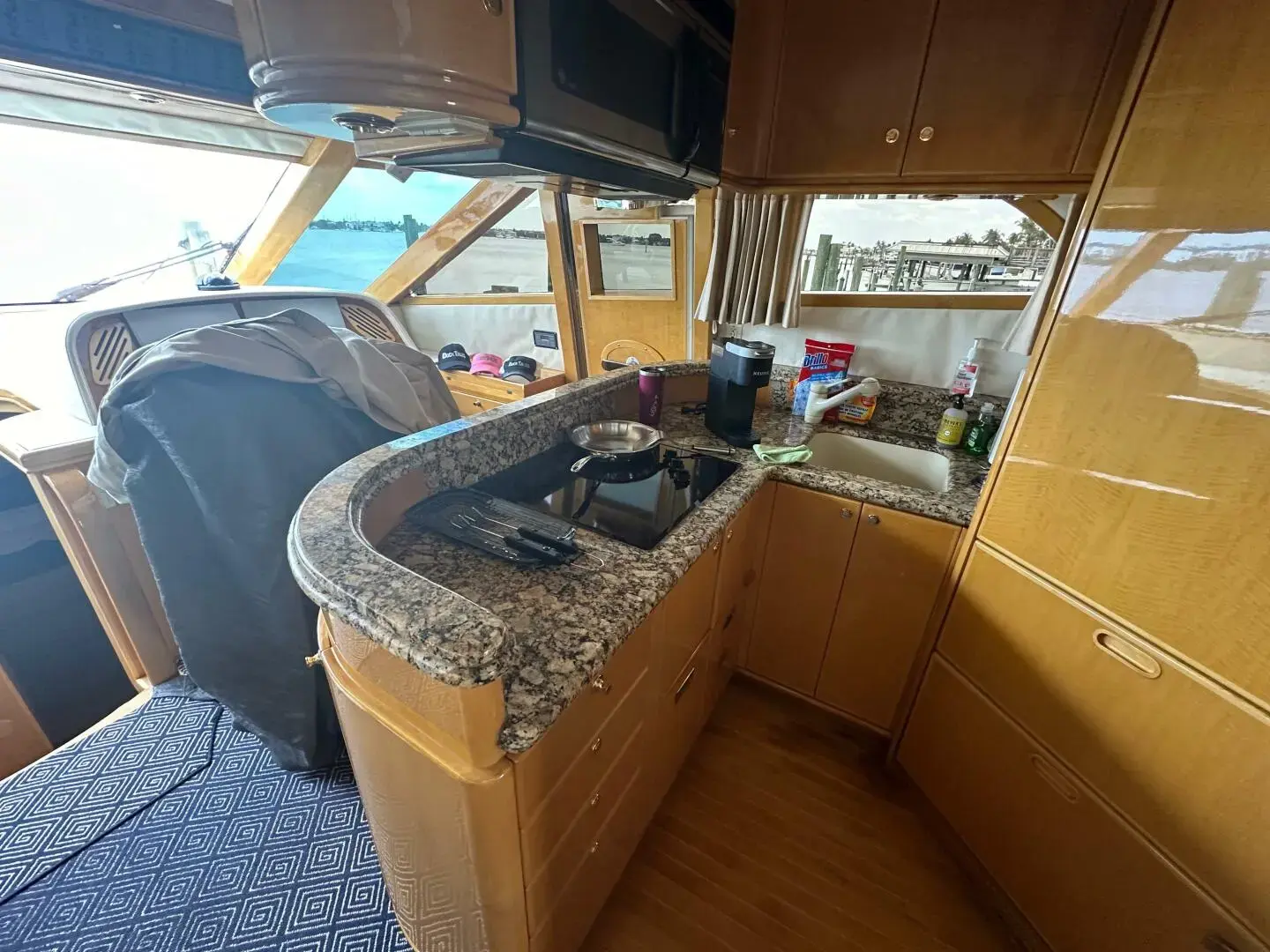 2003 Mckinna 58 pilothouse