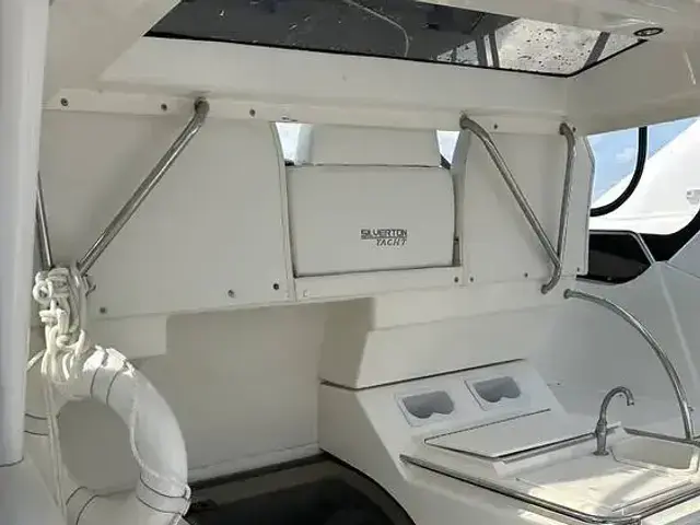 Silverton 442 Cockpit Motoryacht