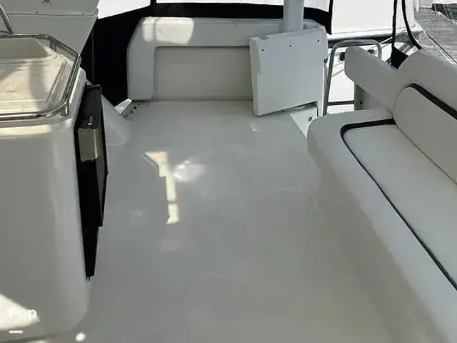 Silverton 442 Cockpit Motoryacht