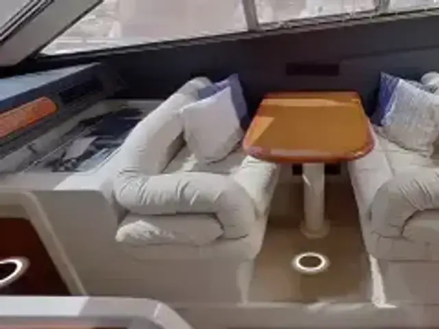 Ferretti Yachts 53