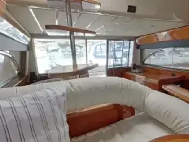 Ferretti Yachts 53