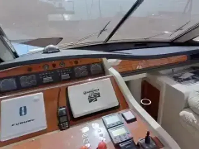 Ferretti Yachts 53