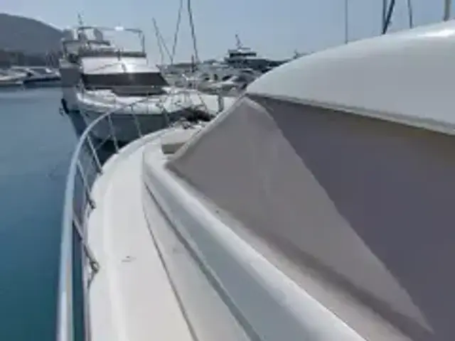 Ferretti Yachts 53