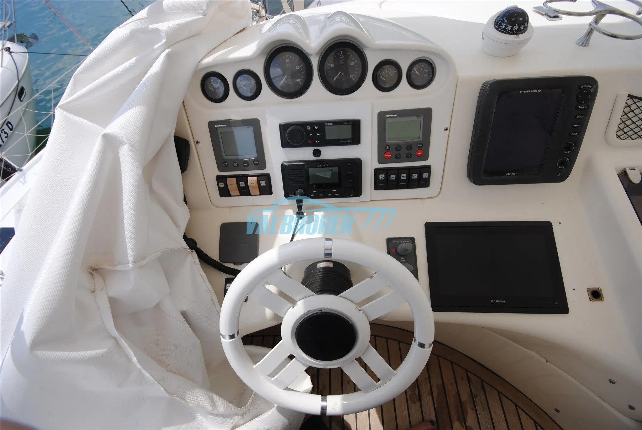 2005 Azimut 50 flybridge