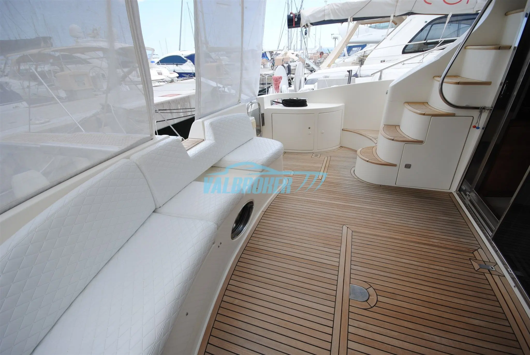 2005 Azimut 50 flybridge