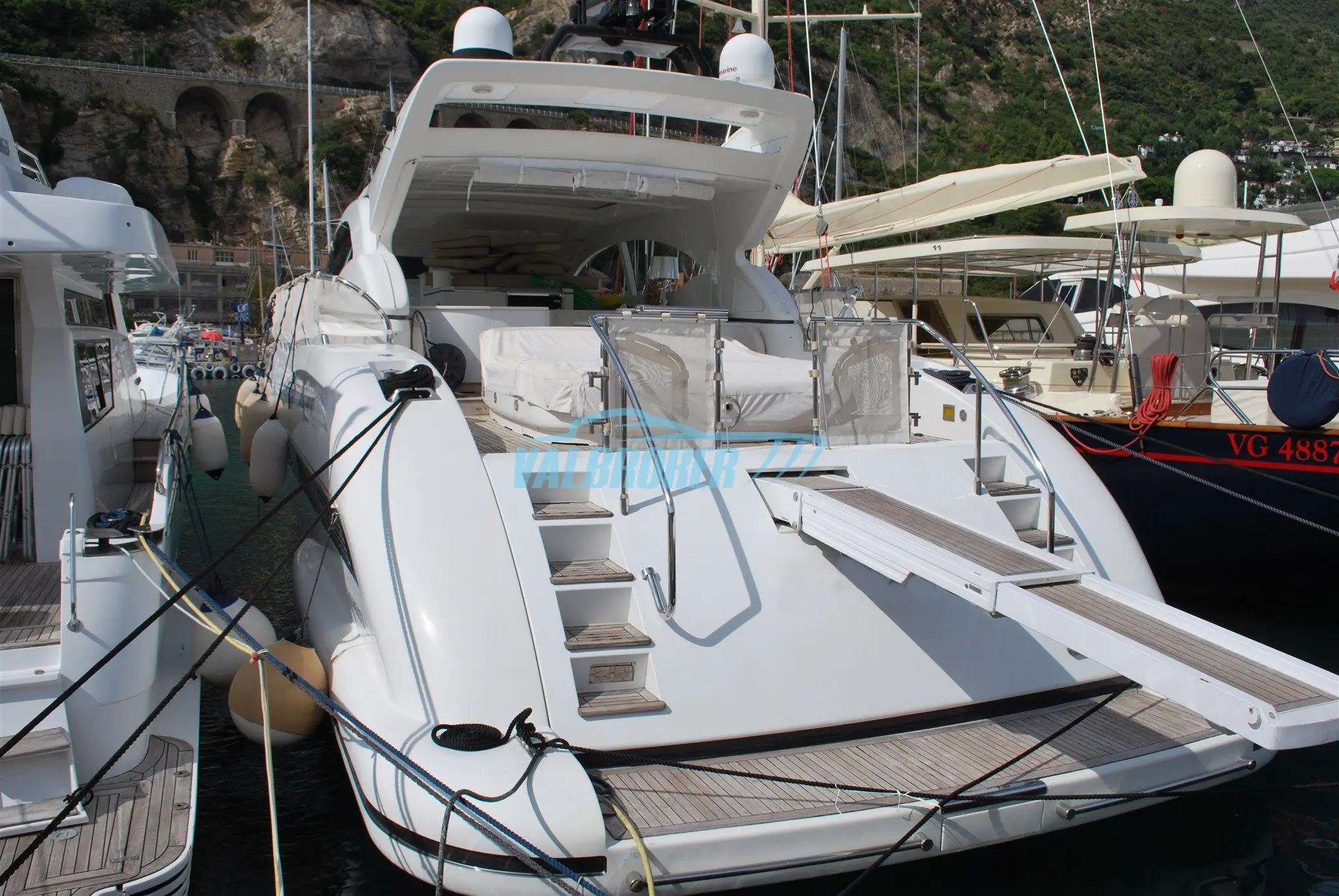 1999 Mangusta 72