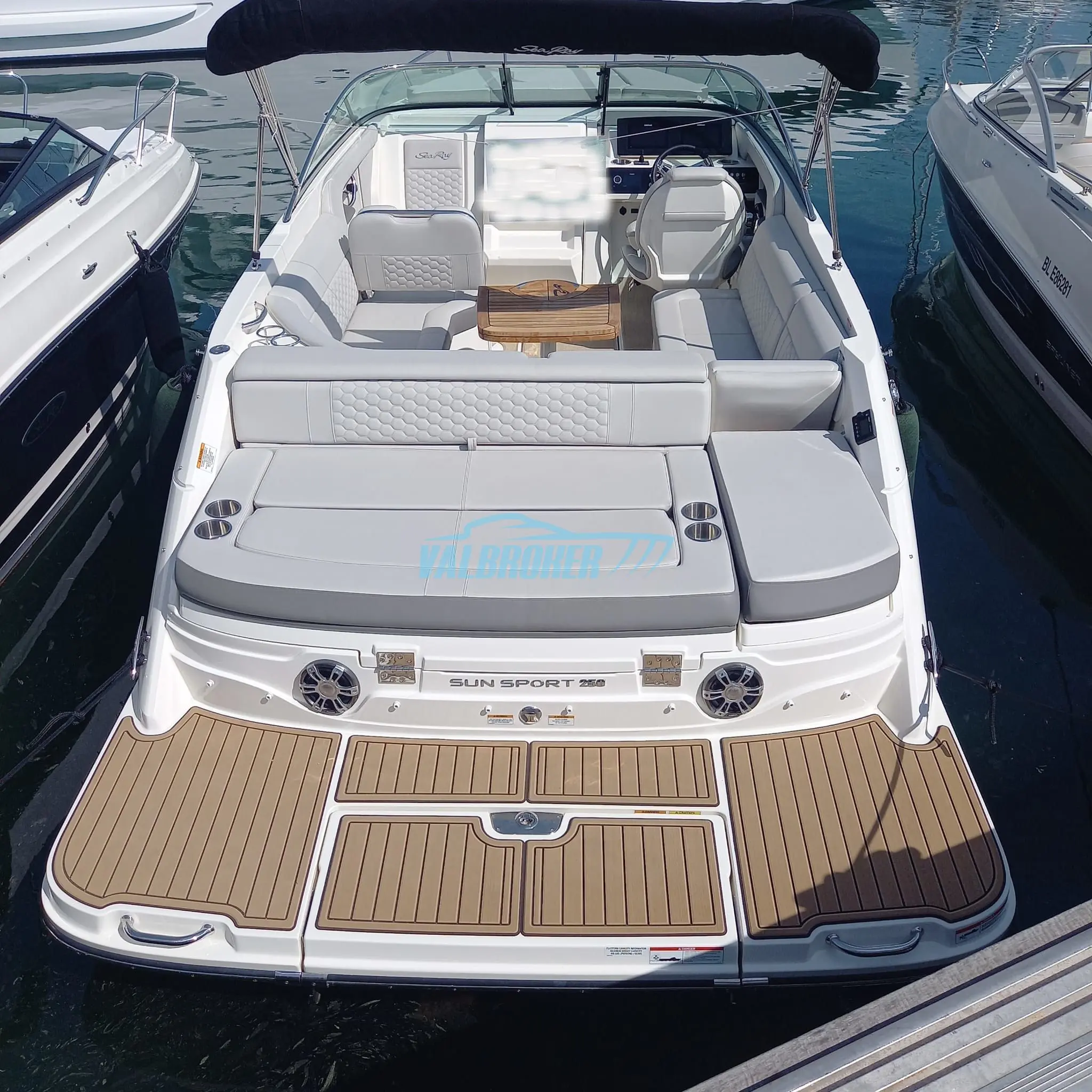 2023 Sea Ray 250 sunsport