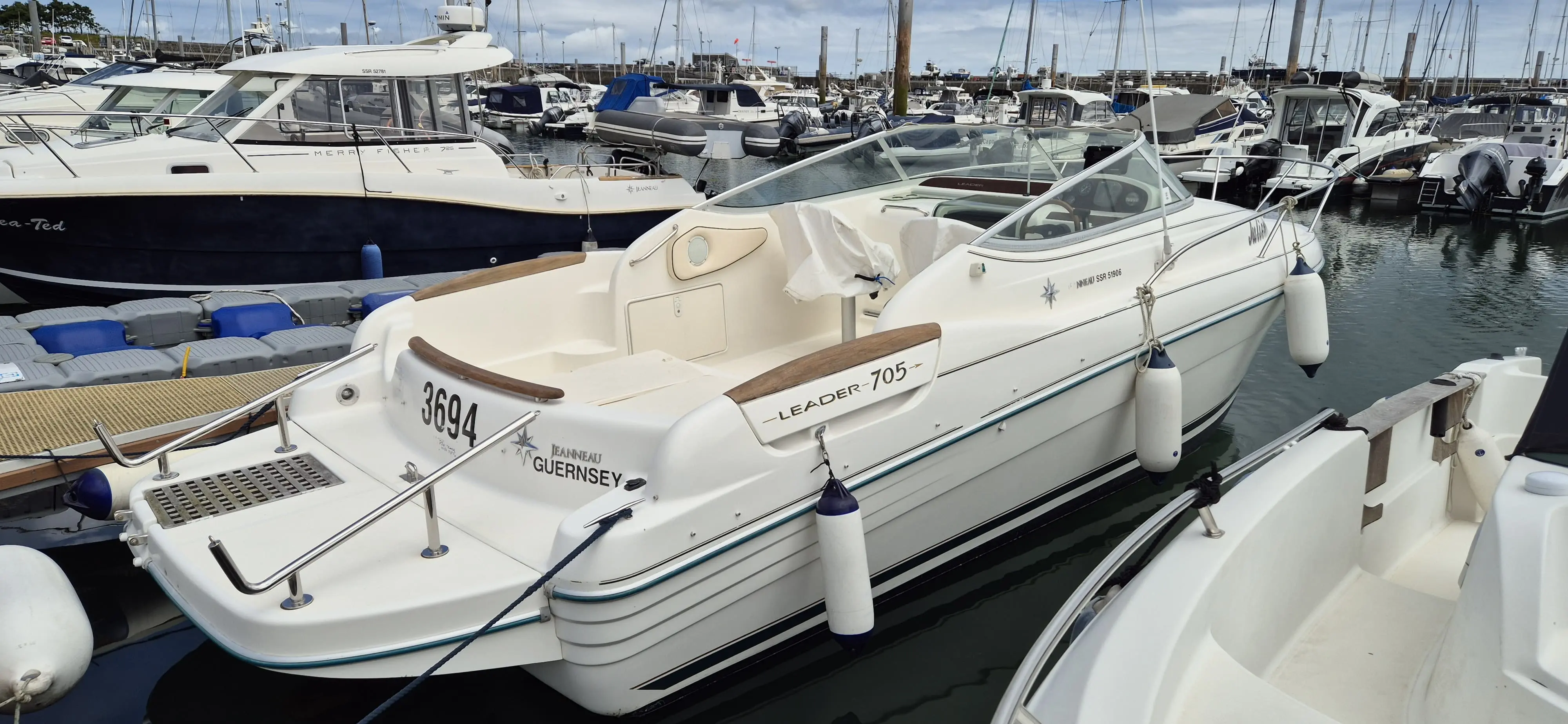 2003 Jeanneau leader 705