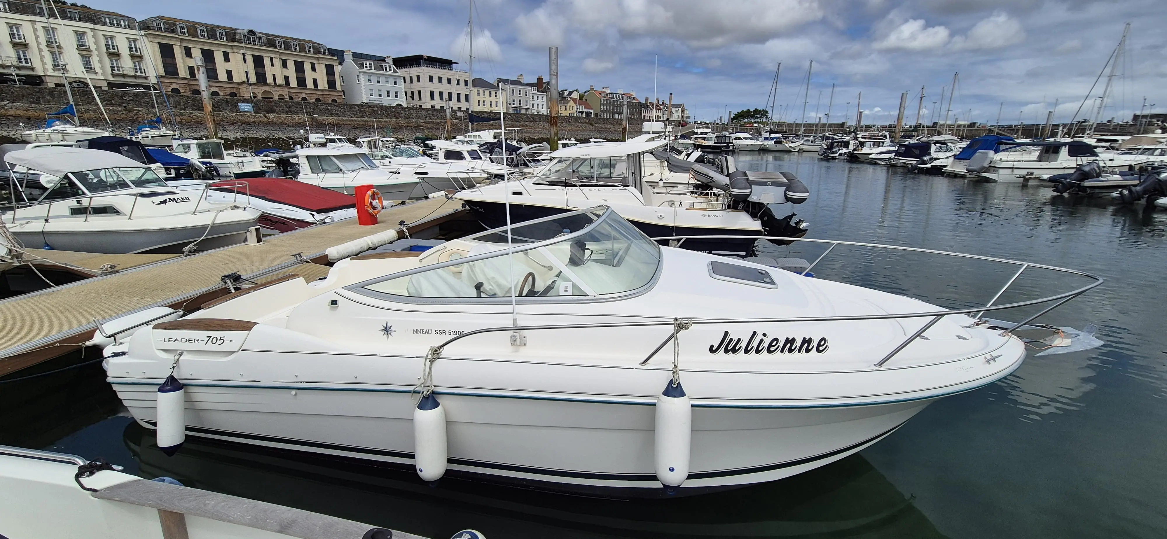 2003 Jeanneau leader 705