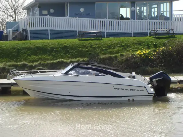 Parker Boats 690 Bowrider