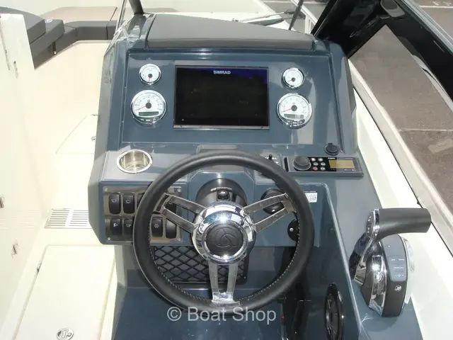 Parker Boats 690 Bowrider