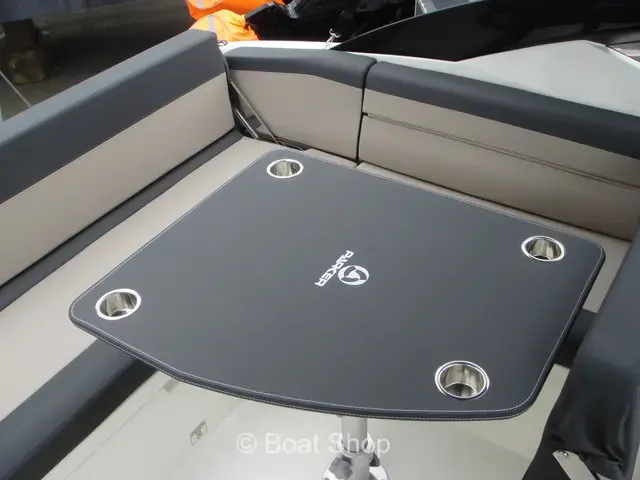 Parker Boats 690 Bowrider