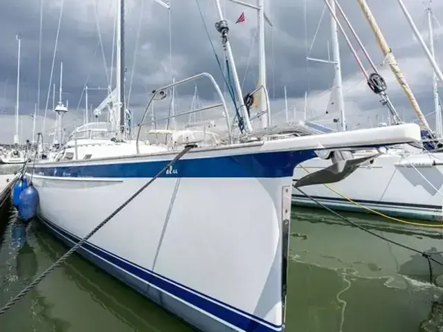 Hallberg-Rassy 44