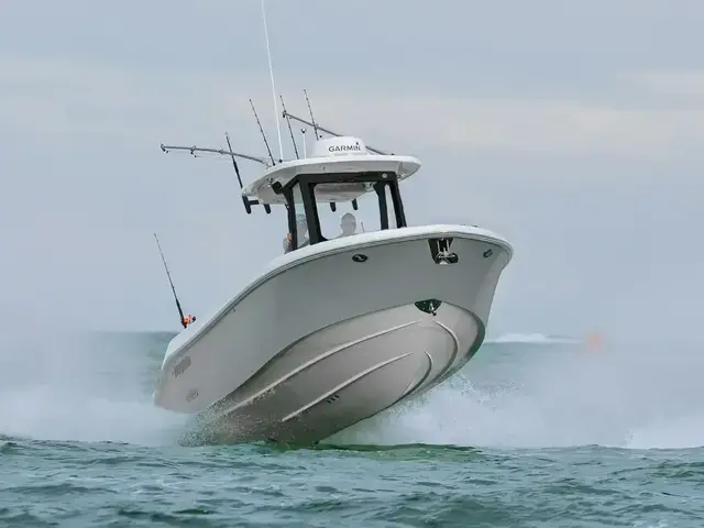 Everglades Boats 285 CC