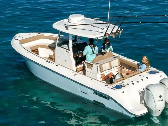 Everglades Boats 285 CC