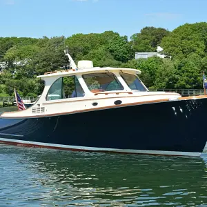 2013 Hinckley Talaria 34 Picnic Boat