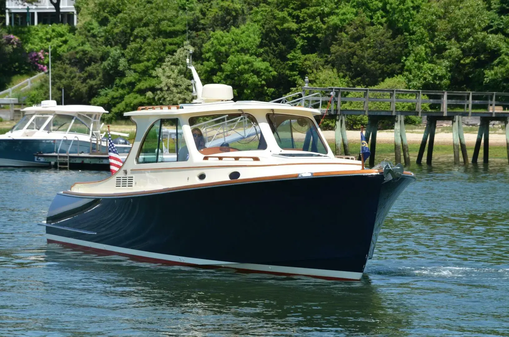 2013 Hinckley picnic boat 34