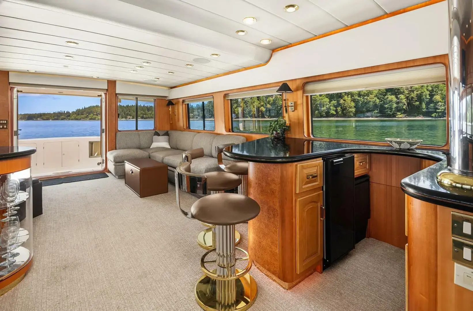 1999 Northwest pilothouse