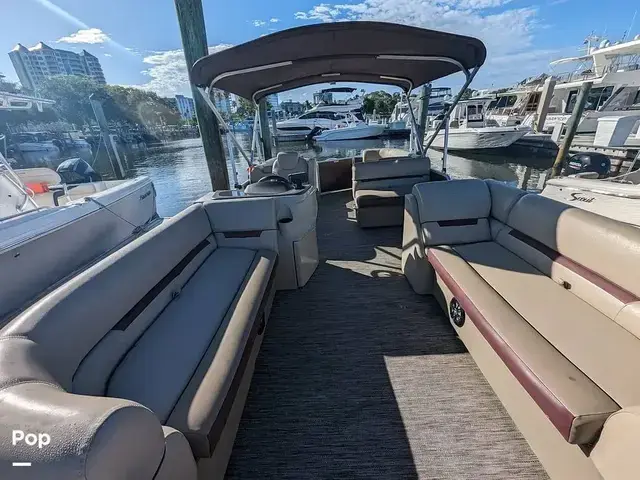 Godfrey Pontoon 2286SB Sweetwater