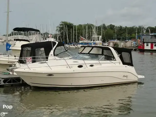 Rinker 342 Fiesta Vee