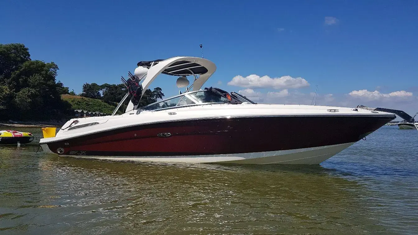 2010 Sea Ray 250 slx