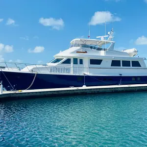 1994 Hatteras 70 Cockpit Motor Yacht