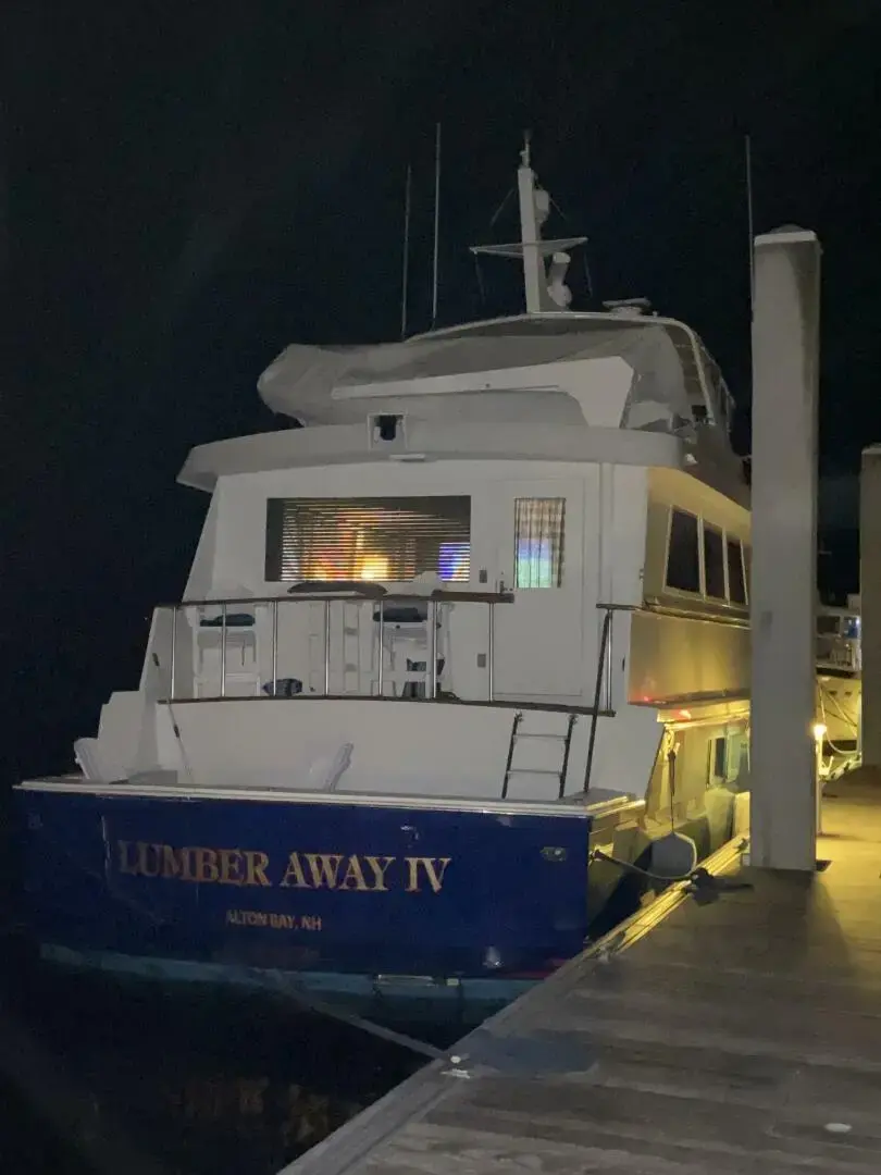 1994 Hatteras 70 cockpit motor yacht