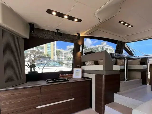 Azimut 50 fly