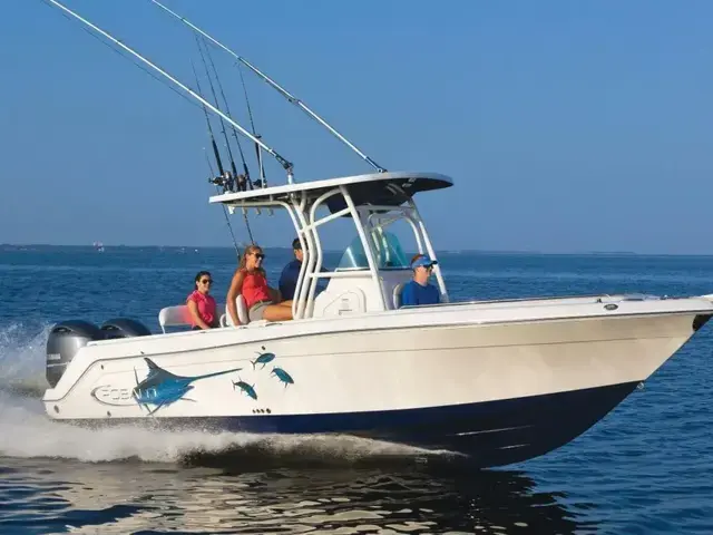 Robalo R260 Center Console