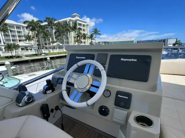 Azimut 50 fly