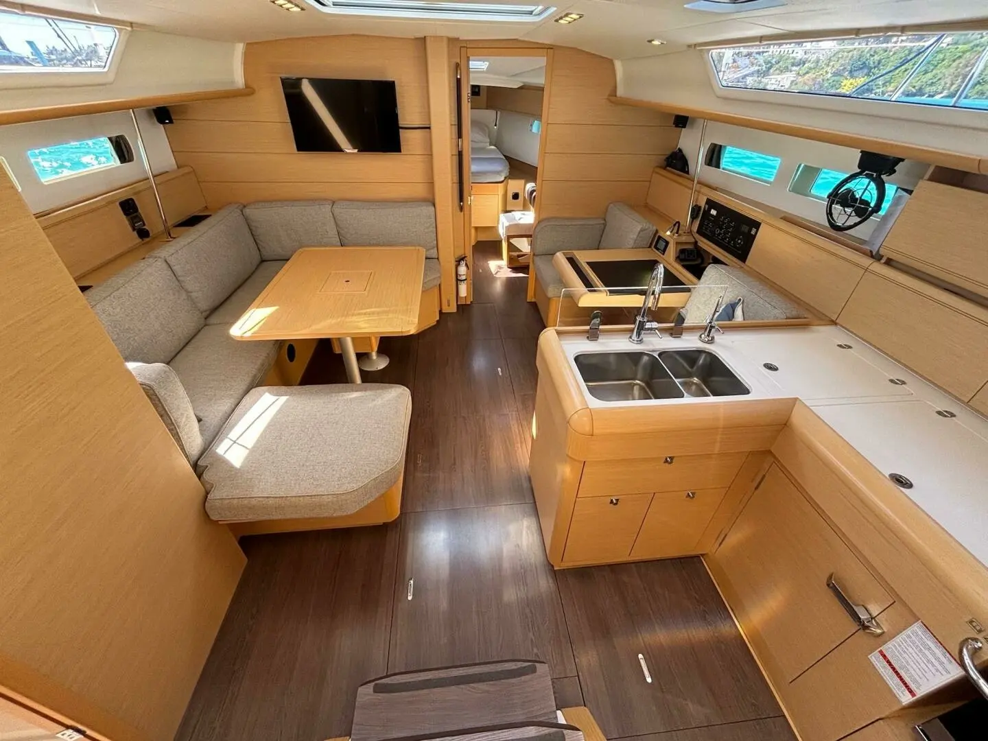 2019 Jeanneau sun odyssey 479