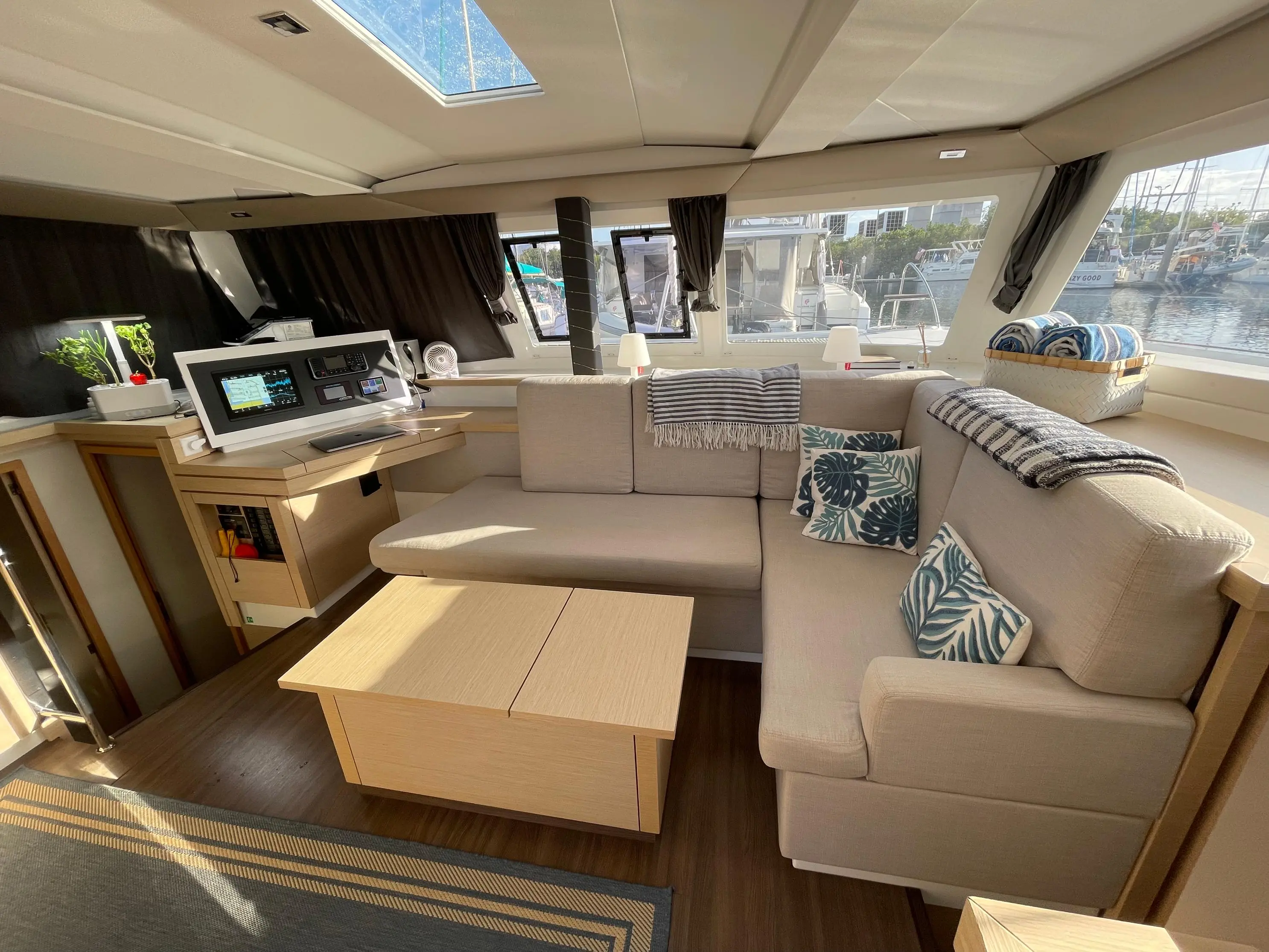 2017 Fountaine Pajot lucia 40