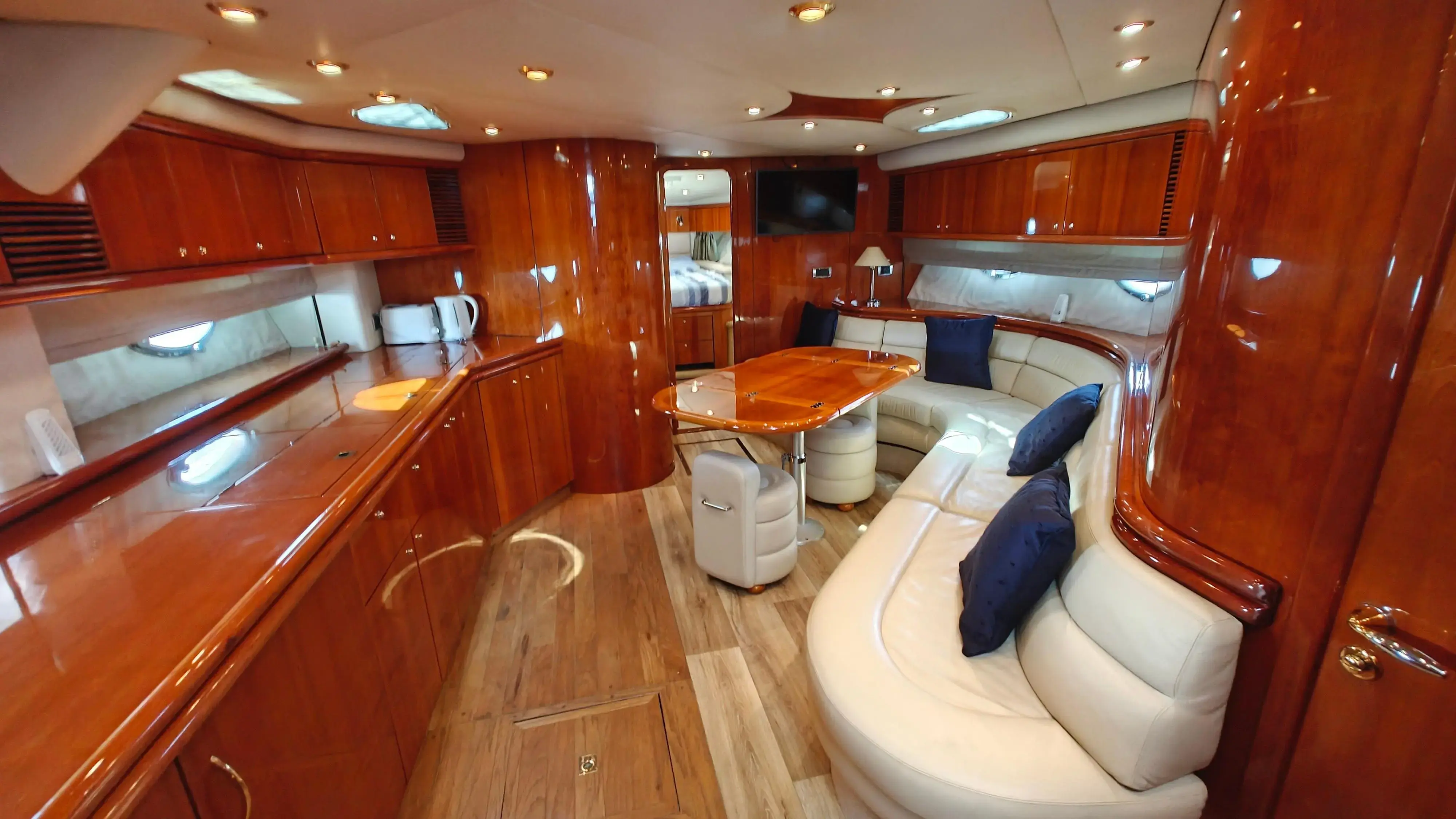 2002 Sunseeker predator 56