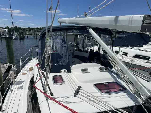 Hunter Center Cockpit