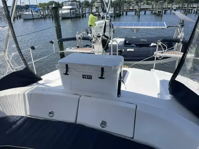 Hunter Center Cockpit