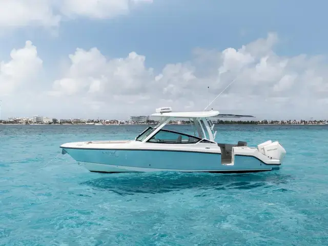 Boston Whaler 28