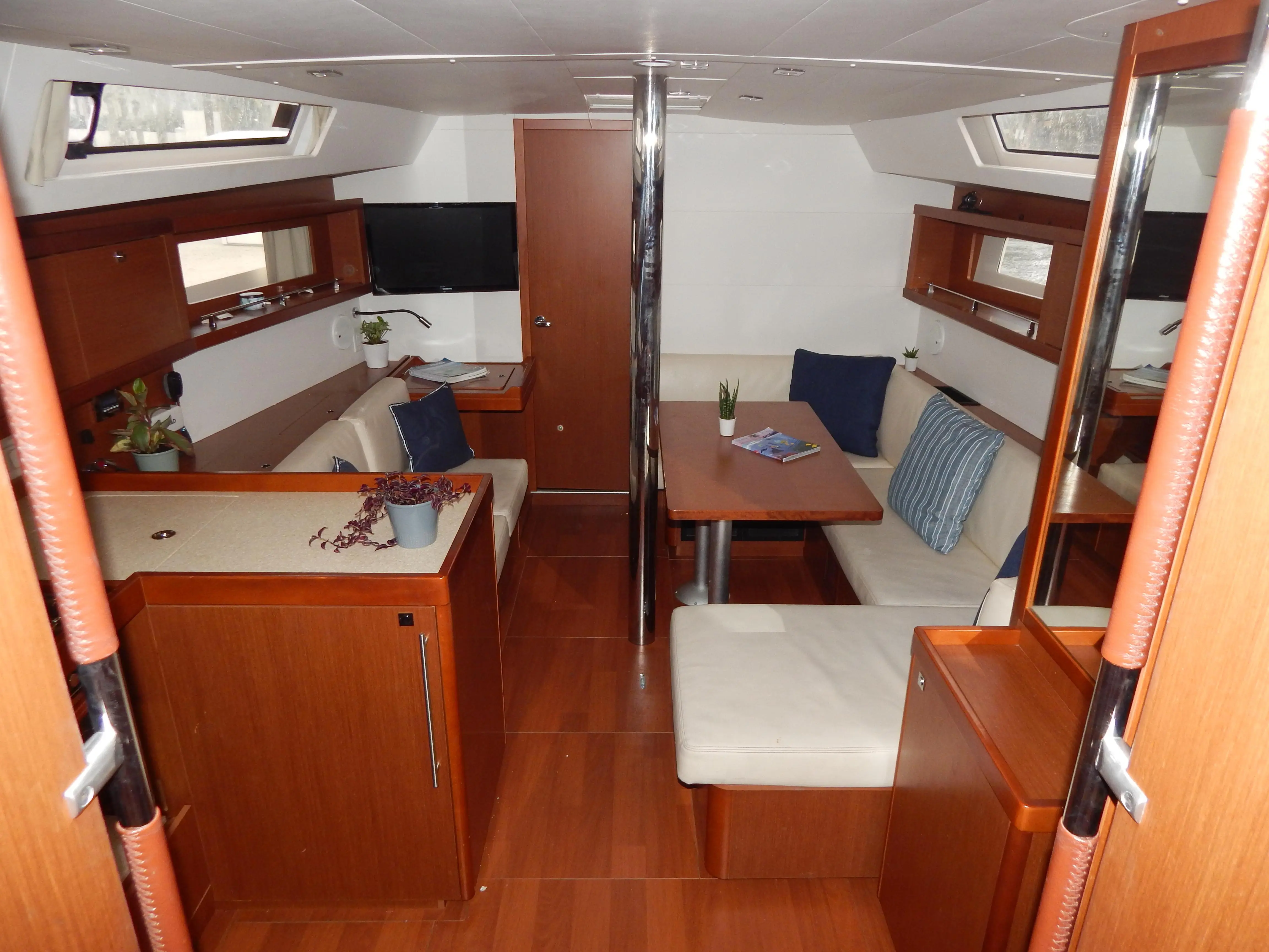 2013 Beneteau 41'