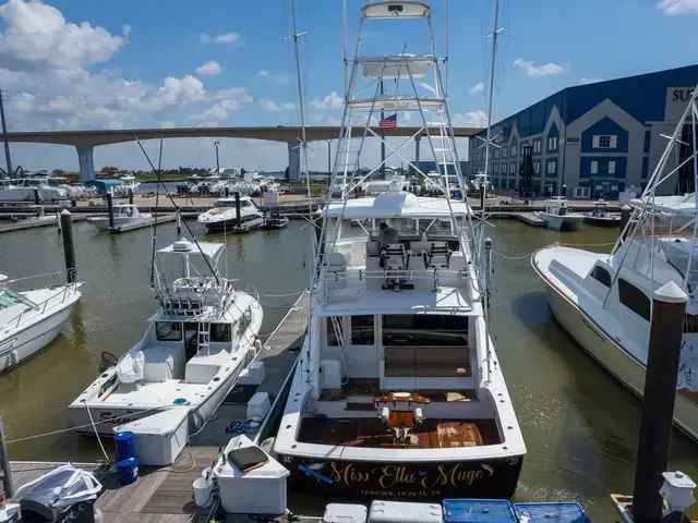 Viking Yachts 54 Convertible