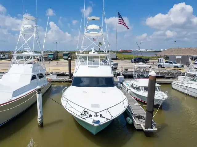 Viking Yachts 54 Convertible