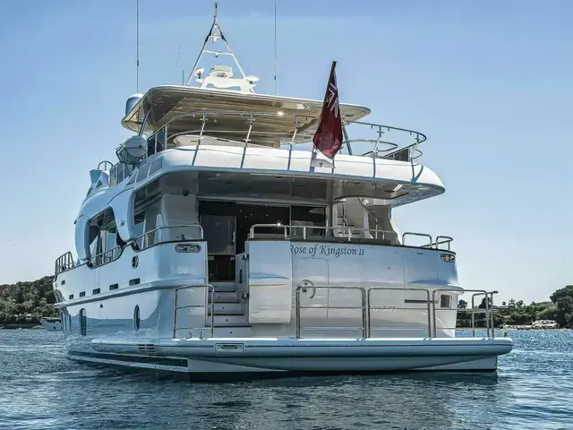 Benetti Legend 85