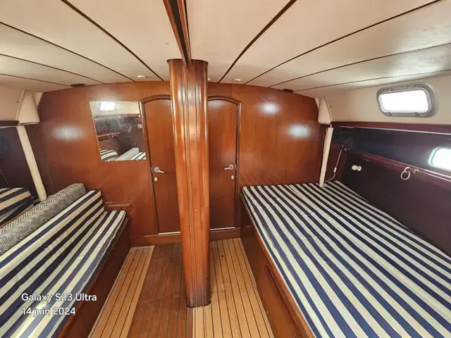 Beneteau 50