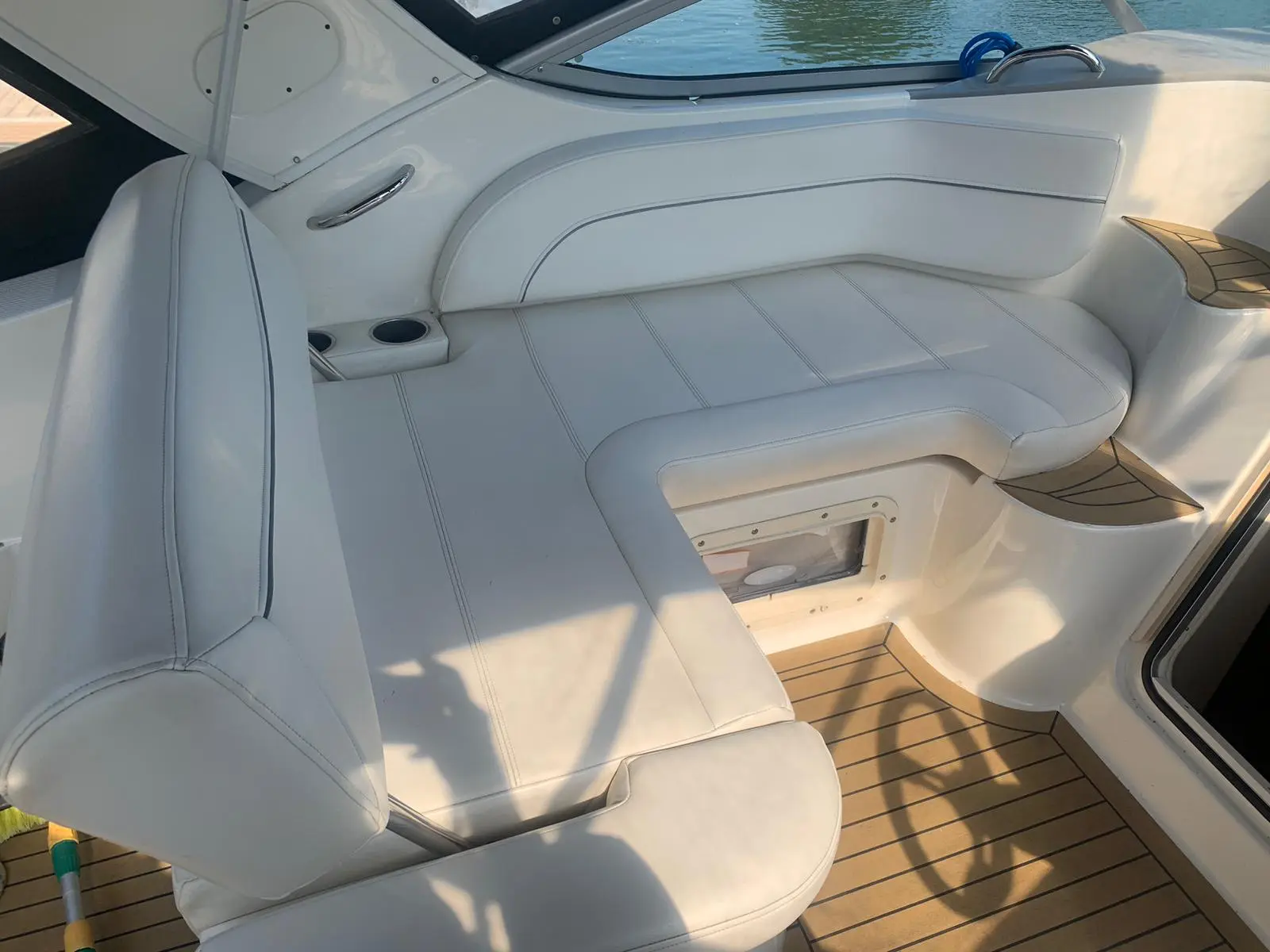 2009 Bayliner 285