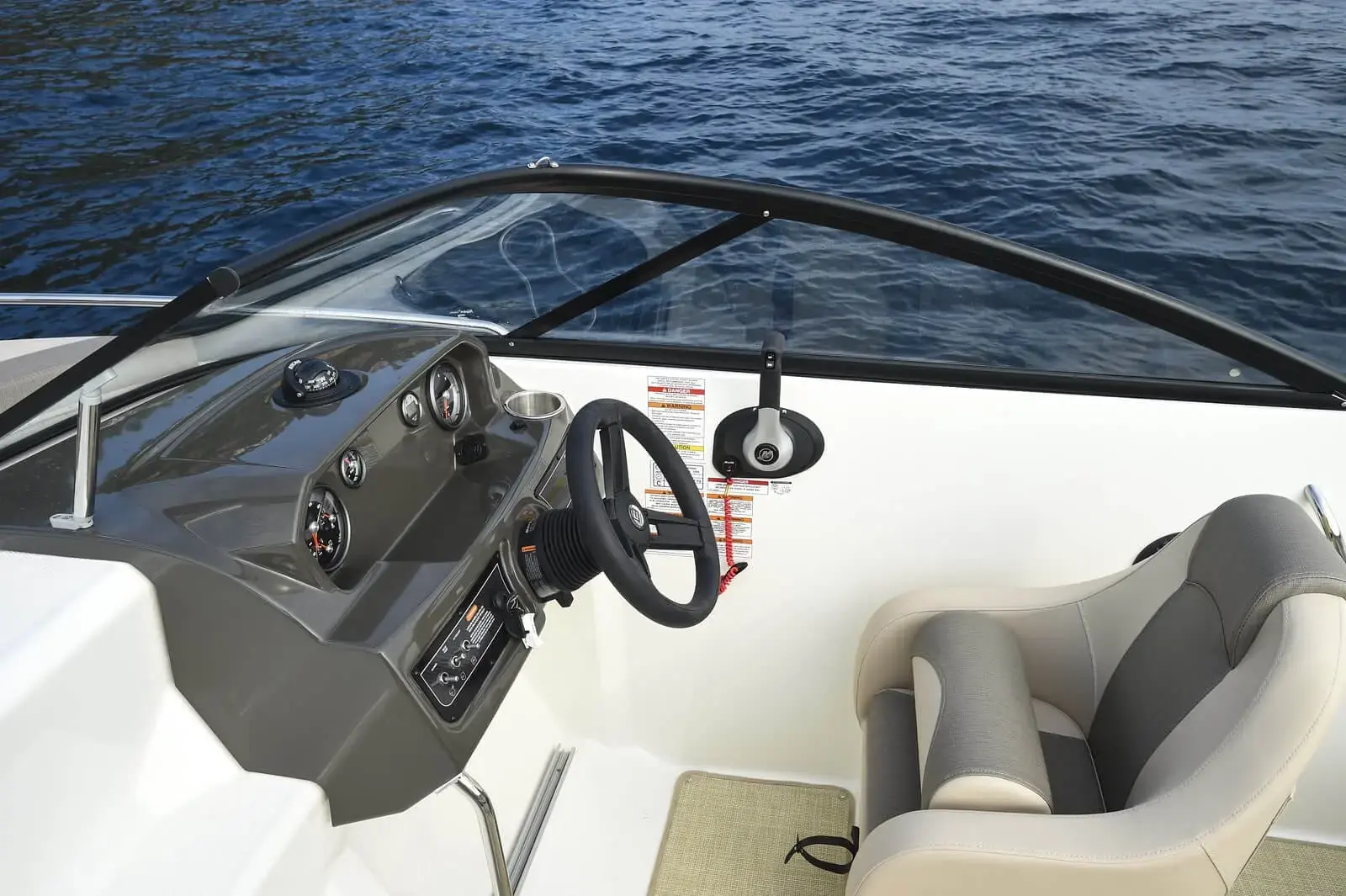 2023 Bayliner vr5